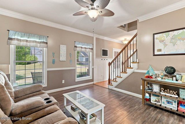 7612 Aspen Ridge Rd, Louisville, KY 40214