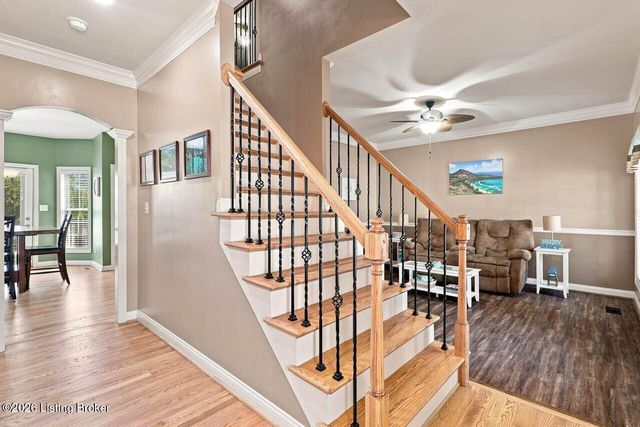 7612 Aspen Ridge Rd, Louisville, KY 40214