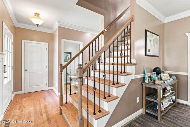 7612 Aspen Ridge Rd, Louisville, KY 40214