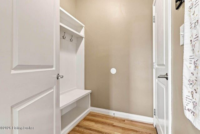 7612 Aspen Ridge Rd, Louisville, KY 40214