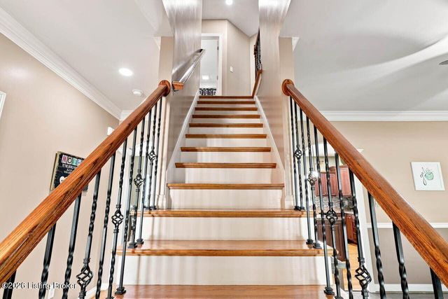 7612 Aspen Ridge Rd, Louisville, KY 40214