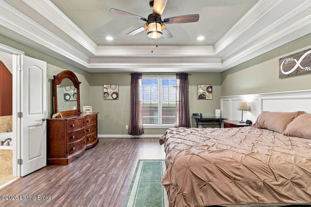 7612 Aspen Ridge Rd, Louisville, KY 40214