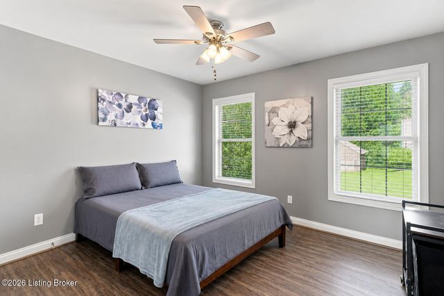 7612 Aspen Ridge Rd, Louisville, KY 40214