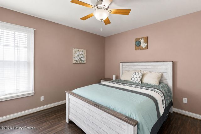 7612 Aspen Ridge Rd, Louisville, KY 40214