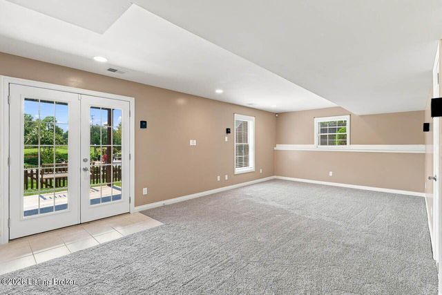 7612 Aspen Ridge Rd, Louisville, KY 40214