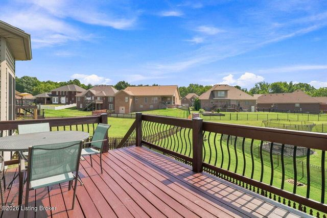 7612 Aspen Ridge Rd, Louisville, KY 40214