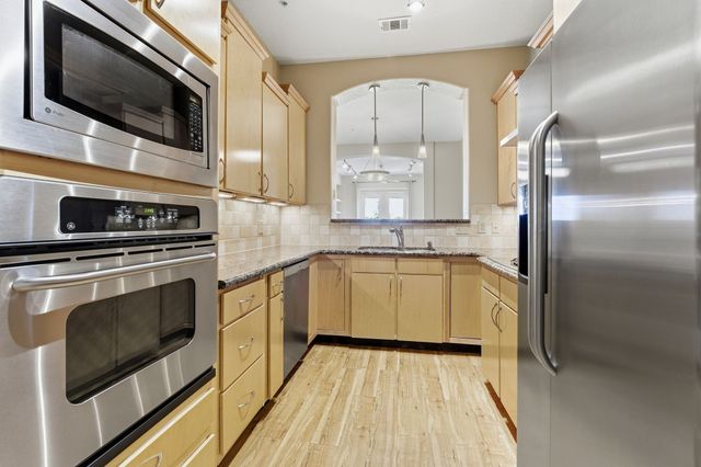 2600 Hillsboro Pike Apt 401, Nashville, TN 37212