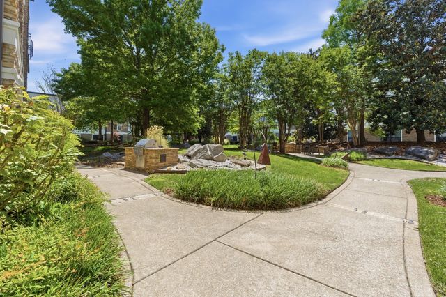 2600 Hillsboro Pike Apt 401, Nashville, TN 37212