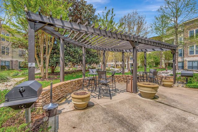 2600 Hillsboro Pike Apt 401, Nashville, TN 37212