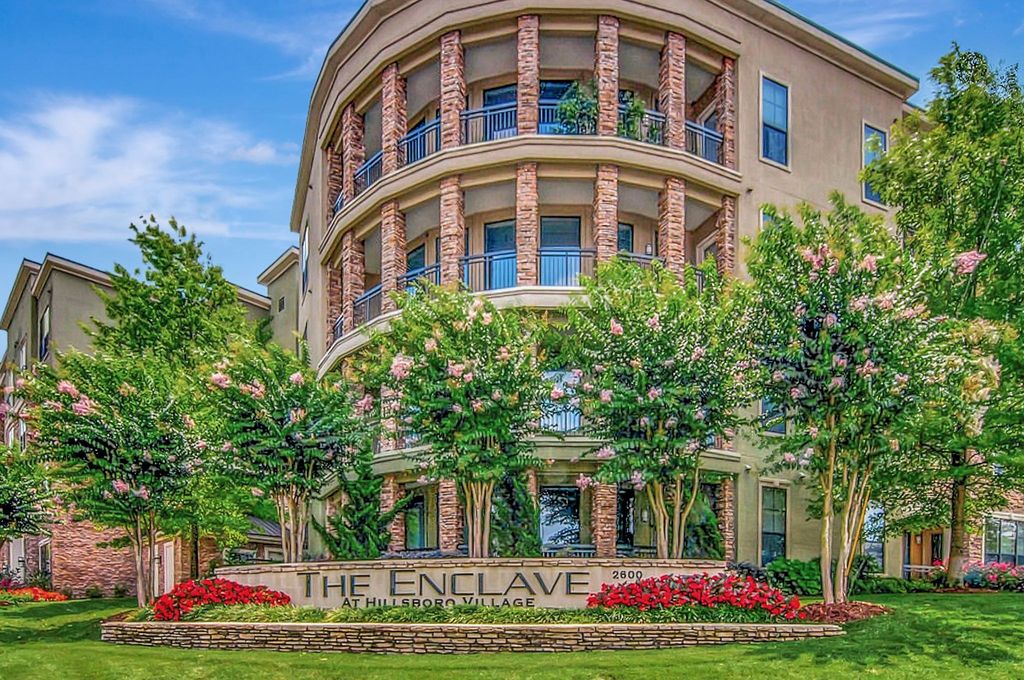 2600 Hillsboro Pike Apt 401, Nashville, TN 37212