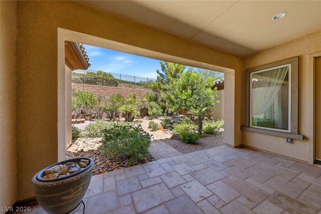2908 Grande Arch Street, Henderson, NV 89044