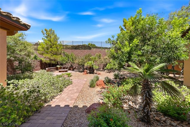 2908 Grande Arch Street, Henderson, NV 89044