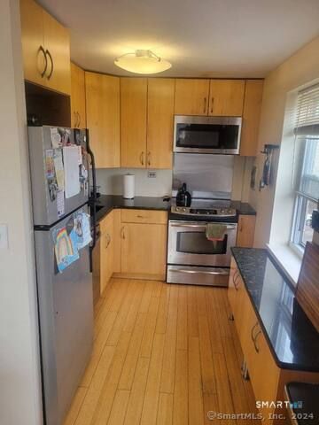 40 Owen Street APT B4, Hartford, CT 06105