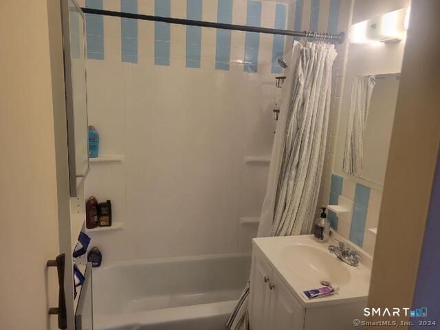 40 Owen Street APT B4, Hartford, CT 06105