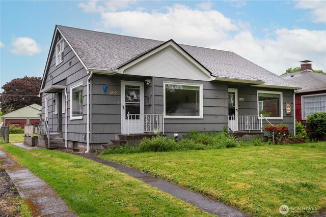 1409 9th Avenue, Longview, WA 98632