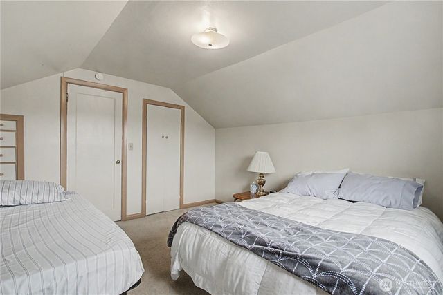 1409 9th Avenue, Longview, WA 98632