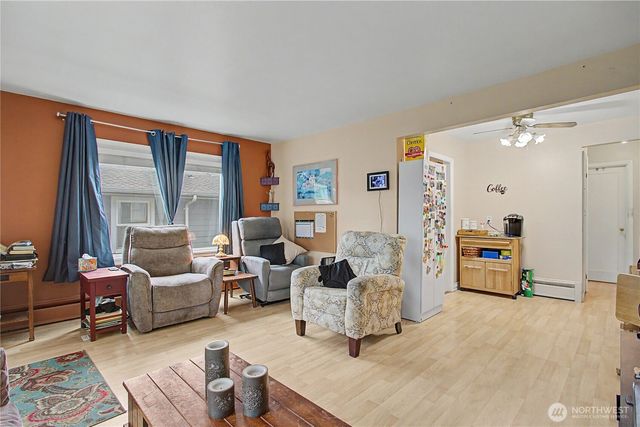 1409 9th Avenue, Longview, WA 98632