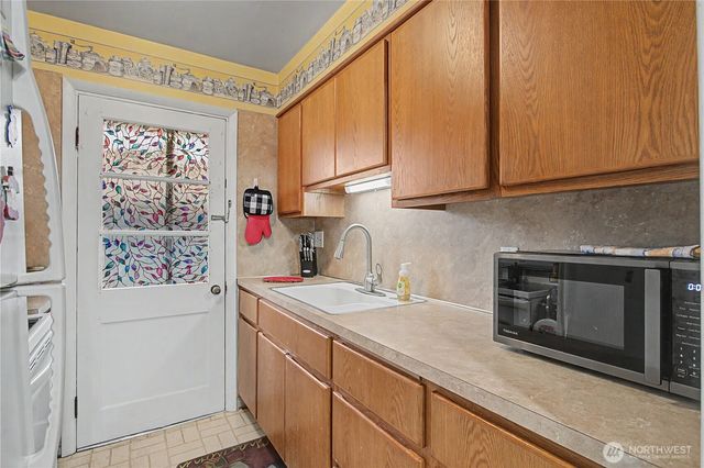 1409 9th Avenue, Longview, WA 98632