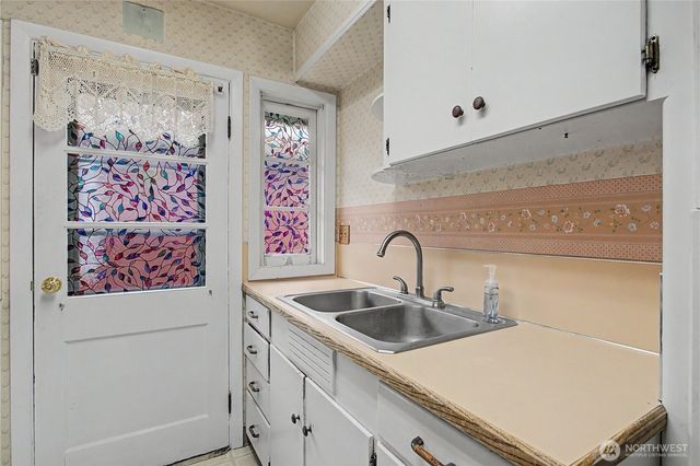 1409 9th Avenue, Longview, WA 98632
