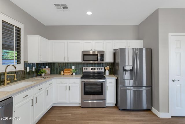 8771 W WINDSOR Drive, Peoria, AZ 85381