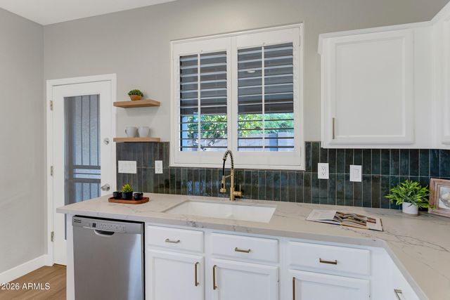 8771 W WINDSOR Drive, Peoria, AZ 85381