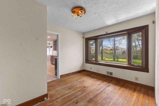 7104 Combs Road, Indianapolis, IN 46237