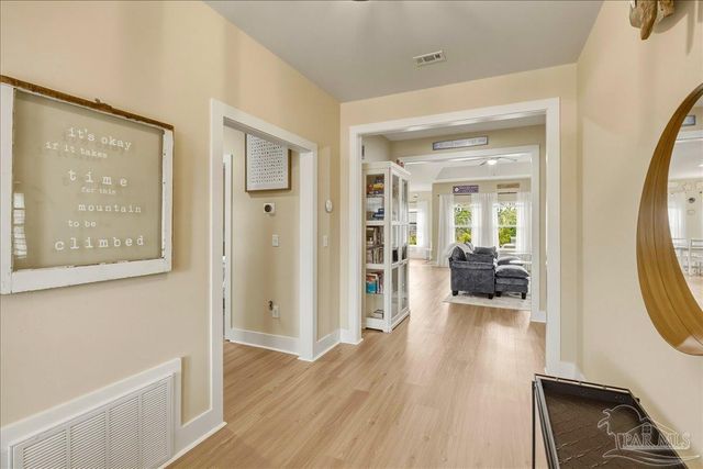 1612 Ponderosa Dr, Gulf Breeze, FL 32566