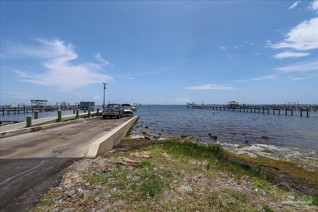 1612 Ponderosa Dr, Gulf Breeze, FL 32566