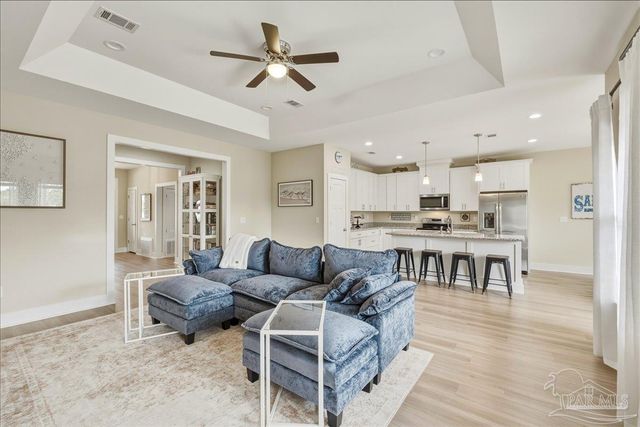 1612 Ponderosa Dr, Gulf Breeze, FL 32566