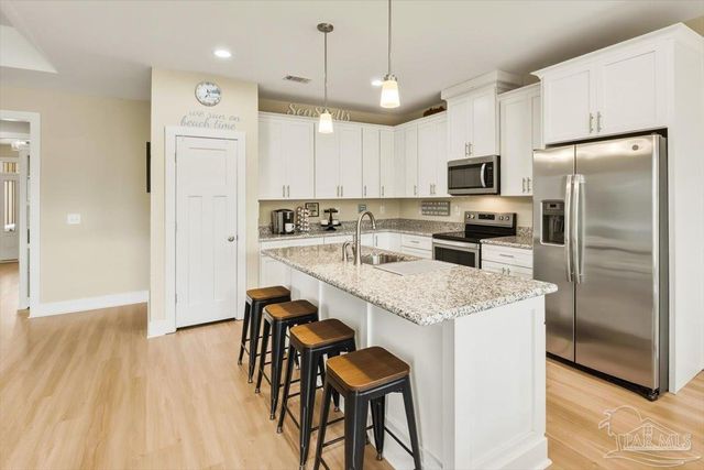 1612 Ponderosa Dr, Gulf Breeze, FL 32566