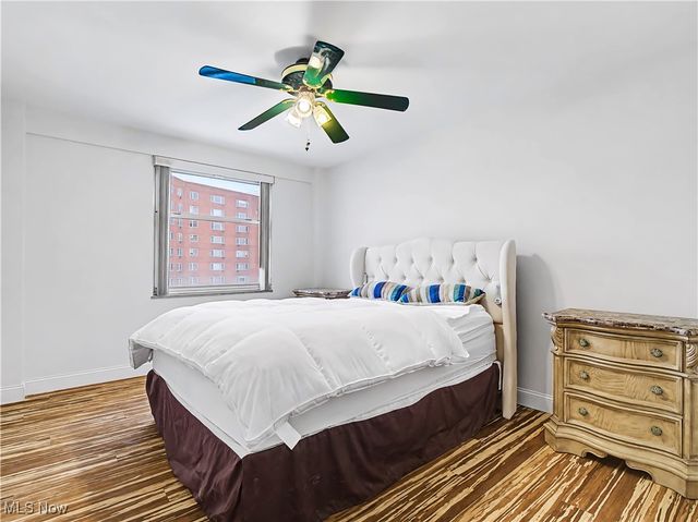 11850 Edgewater Drive 512, Lakewood, OH 44107