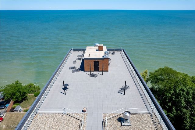 11850 Edgewater Drive 512, Lakewood, OH 44107