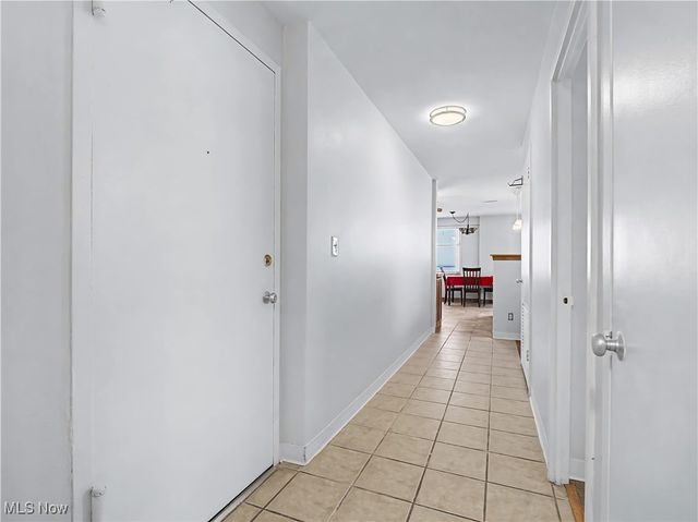 11850 Edgewater Drive 512, Lakewood, OH 44107