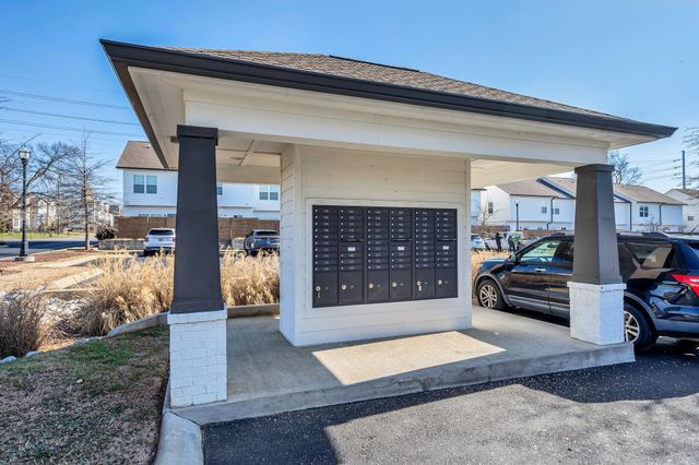 1517 57th Ave, N, Nashville, TN 37209