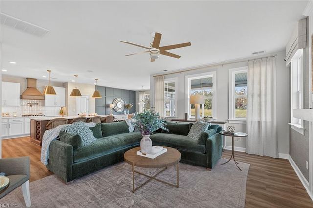 6031 Sam Callis CIR, Suffolk, VA 23434