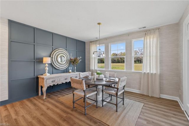 6031 Sam Callis CIR, Suffolk, VA 23434