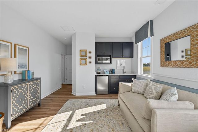 6031 Sam Callis CIR, Suffolk, VA 23434