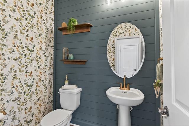 6031 Sam Callis CIR, Suffolk, VA 23434