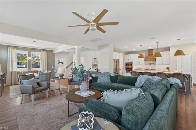 6031 Sam Callis CIR, Suffolk, VA 23434