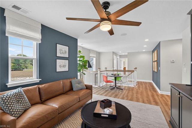 6031 Sam Callis CIR, Suffolk, VA 23434