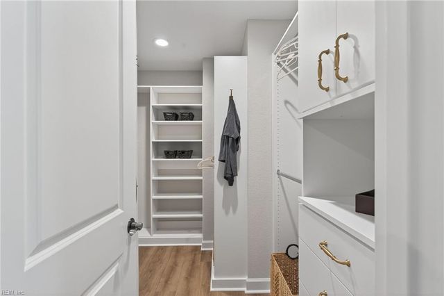 6031 Sam Callis CIR, Suffolk, VA 23434