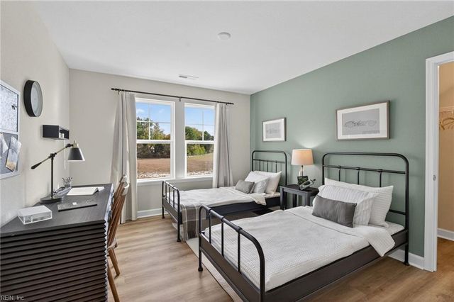 6031 Sam Callis CIR, Suffolk, VA 23434