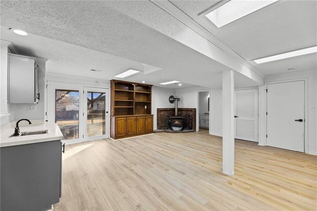 4921 Peck Avenue, Independence, MO 64055