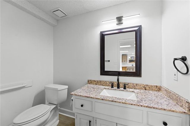 4921 Peck Avenue, Independence, MO 64055