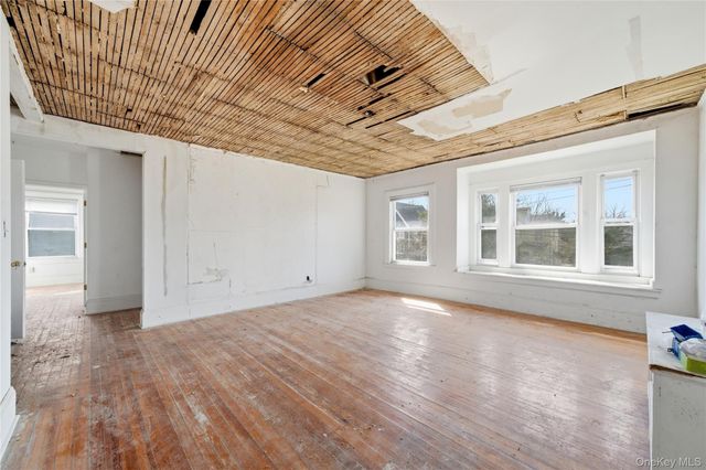 1046 Dickens Street, Far Rockaway, NY 11691