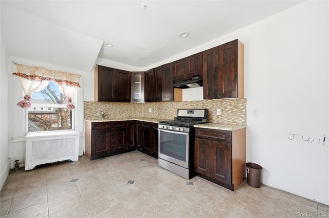 1046 Dickens Street, Far Rockaway, NY 11691