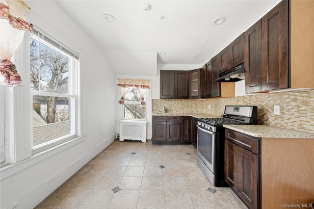 1046 Dickens Street, Far Rockaway, NY 11691