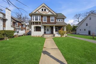 1046 Dickens Street, Far Rockaway, NY 11691