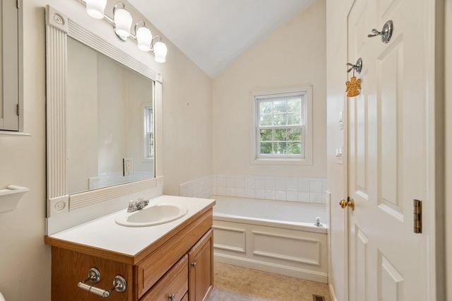 6 Marshview Circle, Seabrook, NH 03874