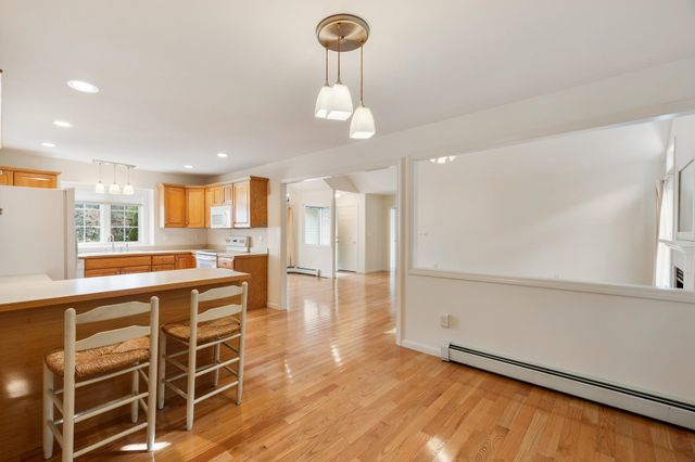 6 Marshview Circle, Seabrook, NH 03874